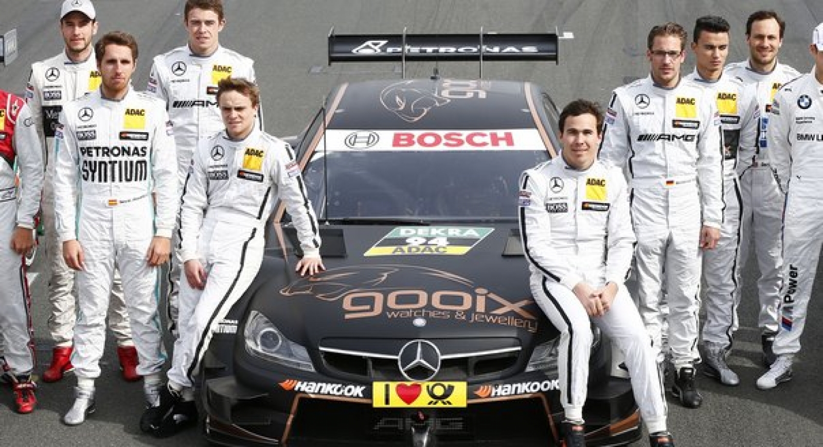 Mercedes Weekly: гонщики "Трёх лучей"