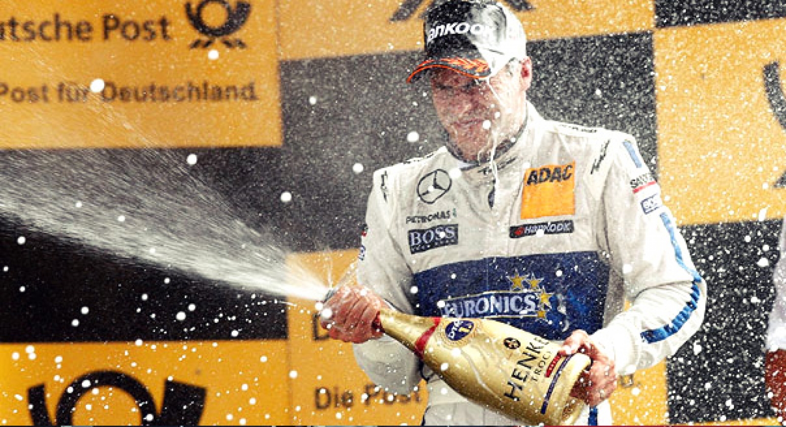 DTM: первая в сезоне победа Mercedes-Benz